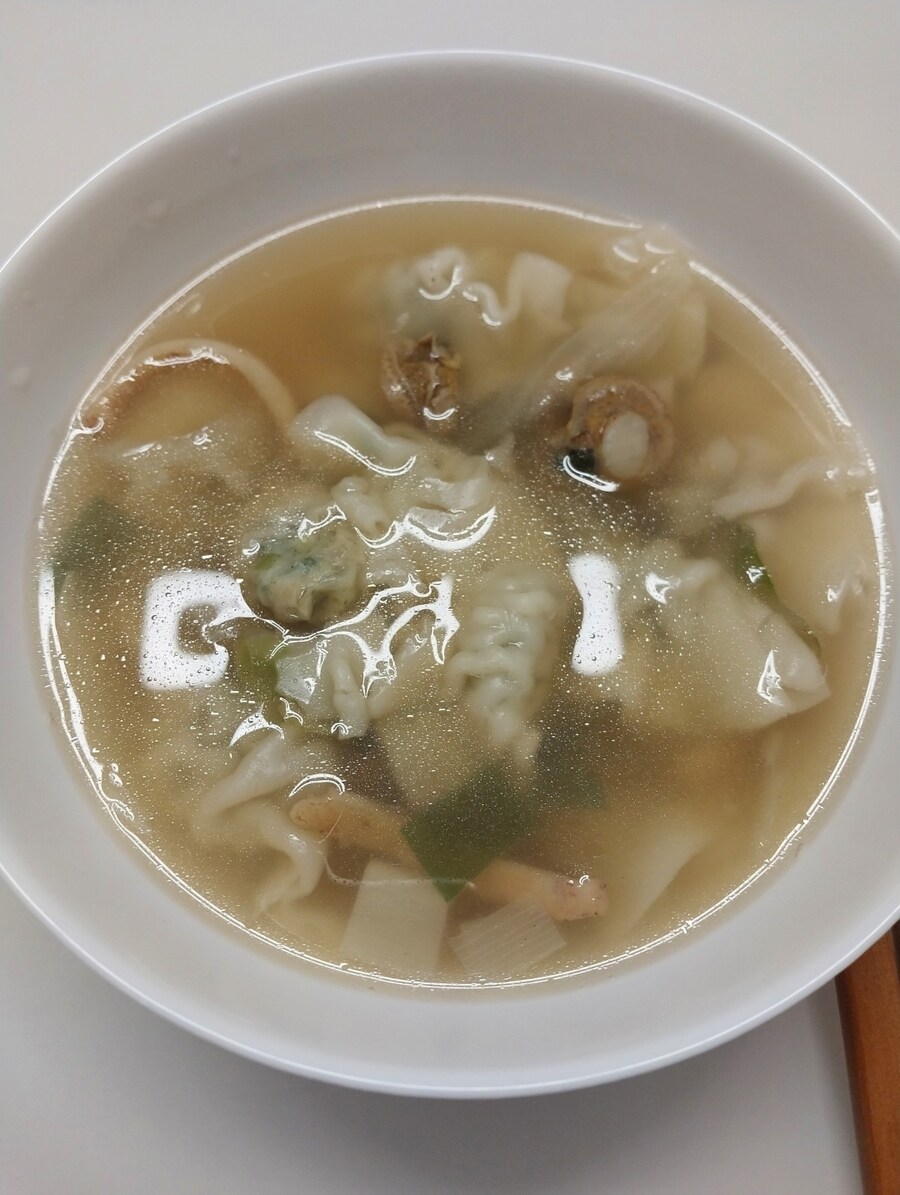 집밥-해물만두국 백반_4.jpg