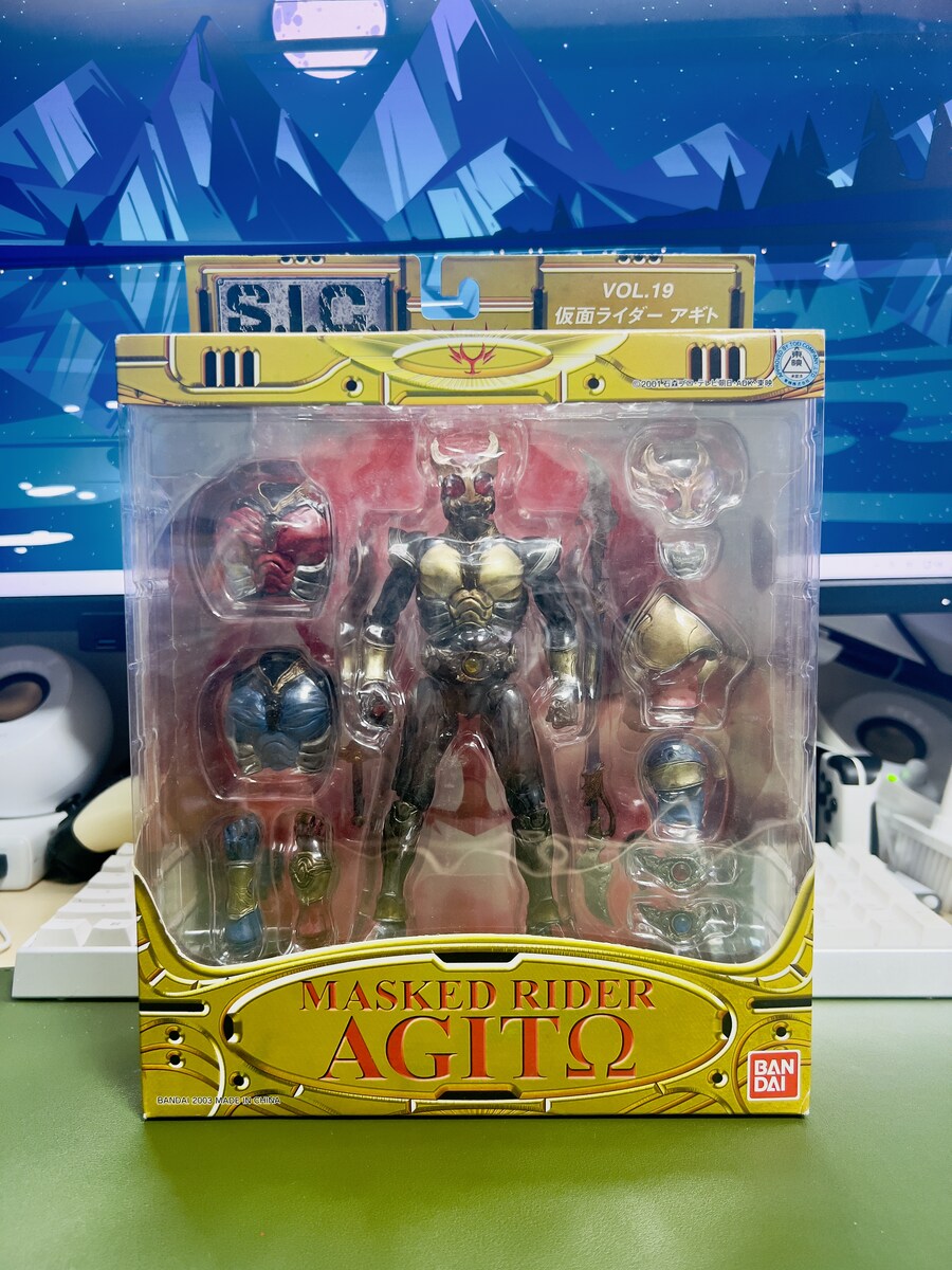 SIC Vol.19 가면라이더 아기토_1.jpg