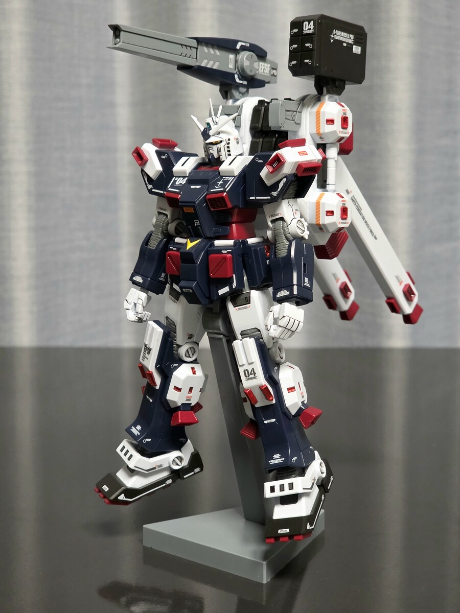 [HG] 풀아머 건담_건담 썬더볼트_6.jpg