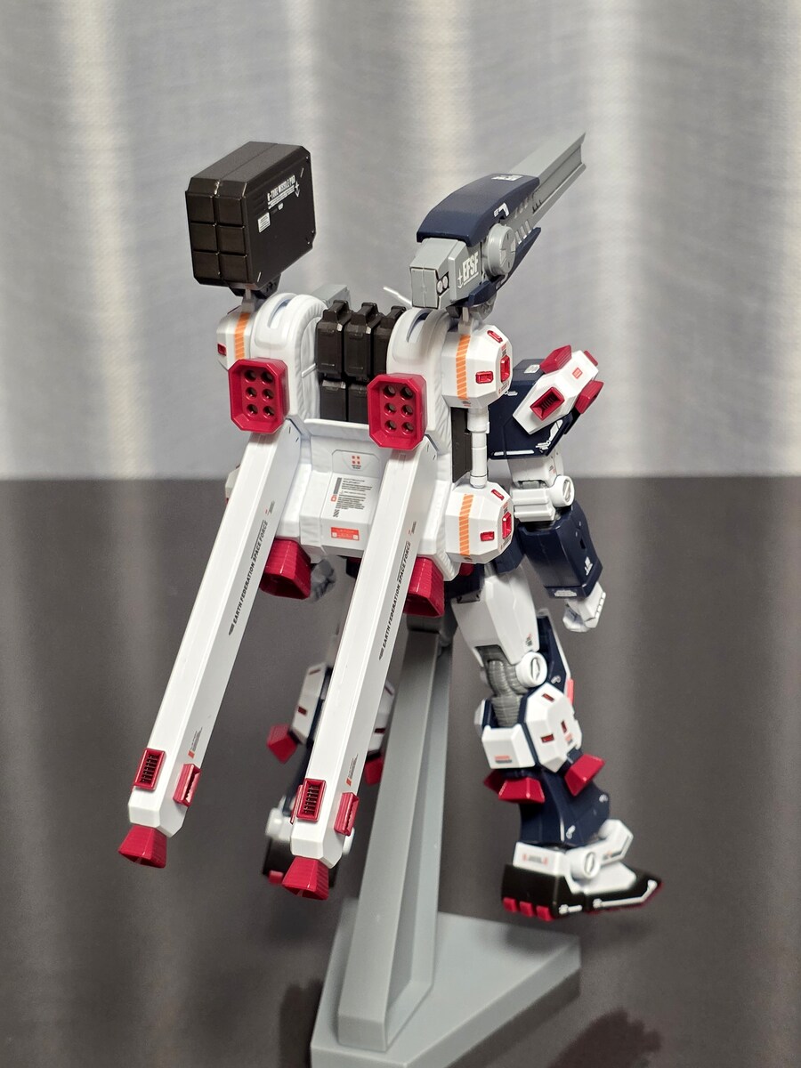 [HG] 풀아머 건담_건담 썬더볼트_8.jpg