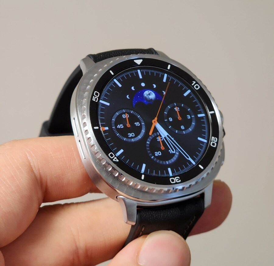 음...워치8 클래식 이쁘다_1.jpg