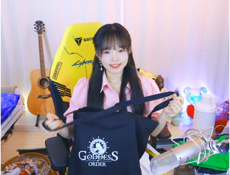 새봄TV] 변기박물관을 구경하자(?)+쿠팡시뮬레이터 택배 게임_1.png