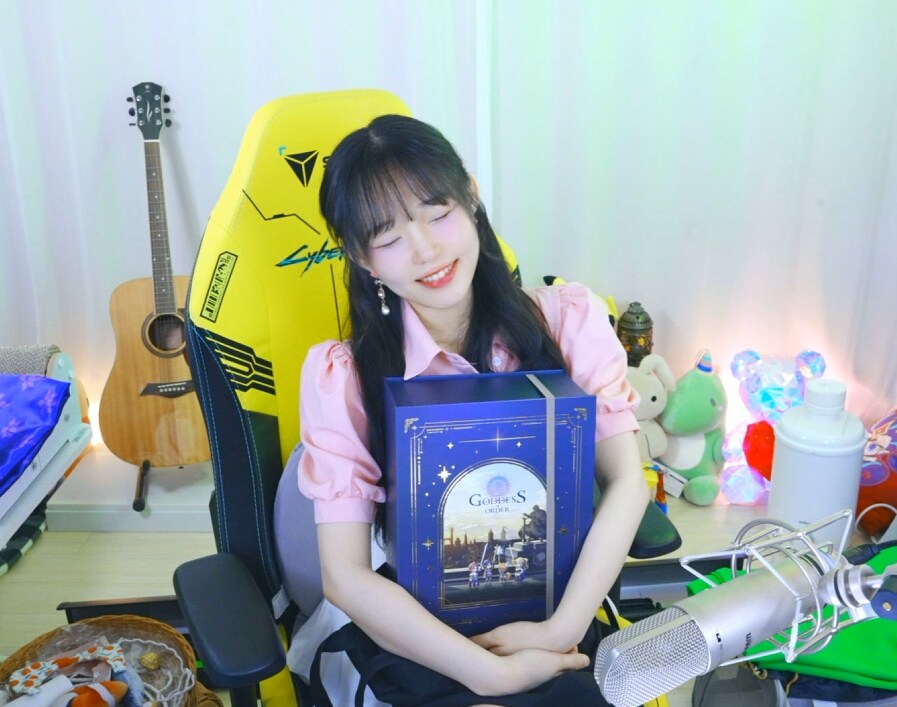 새봄TV] 변기박물관을 구경하자(?)+쿠팡시뮬레이터 택배 게임_2.png
