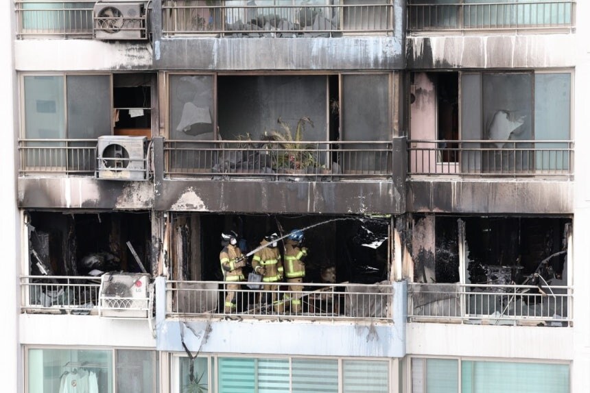 "'펑' 하더니 실외기 쪽에서 불"…마포 아파트 화재로 母子 사망 [종합]_1.jpg