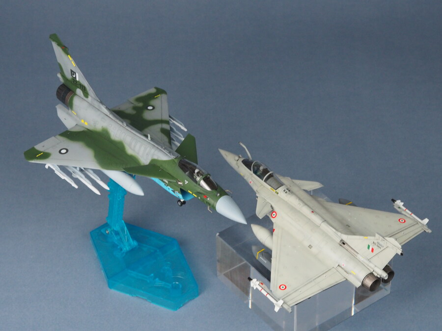 Trumpeter 1/72 J-10CE & Rafale (2 in 1)_12.jpg