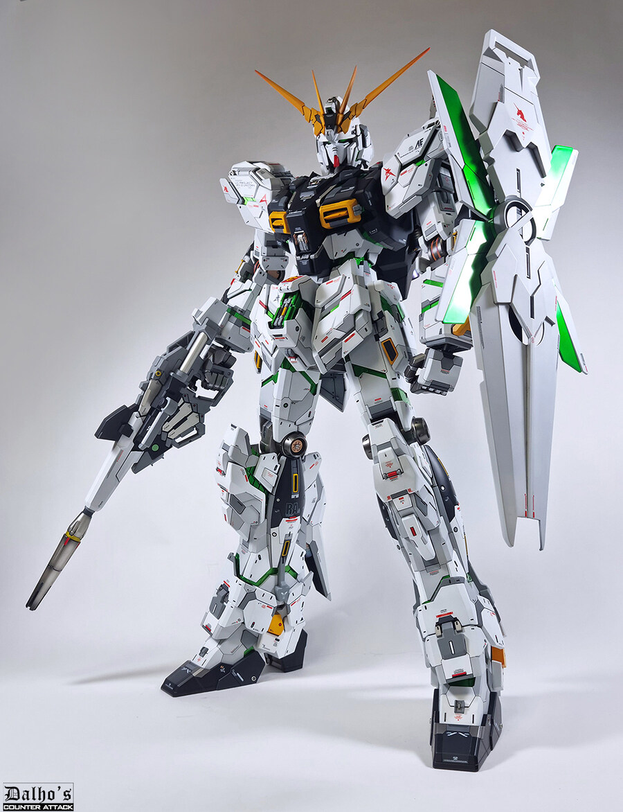 [完成] 1/48 메가사이즈 유니콘 뉴건담 커스텀_16.jpg