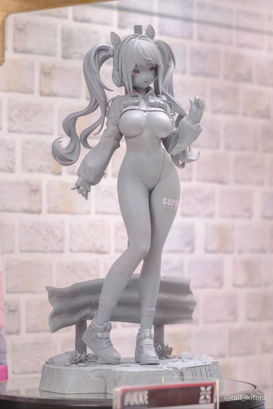 [엑스 플러스] 승리의 여신: 니케 - 앨리스 원형 하비 천국 전시 사진_3.jpg