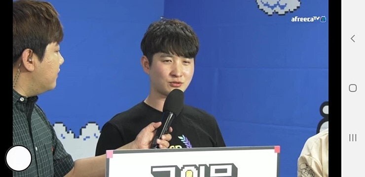 [아프리카TV] 용호의권(고인물 게임대회 우승)🏆🍓딸기(김영준)_4.jpg