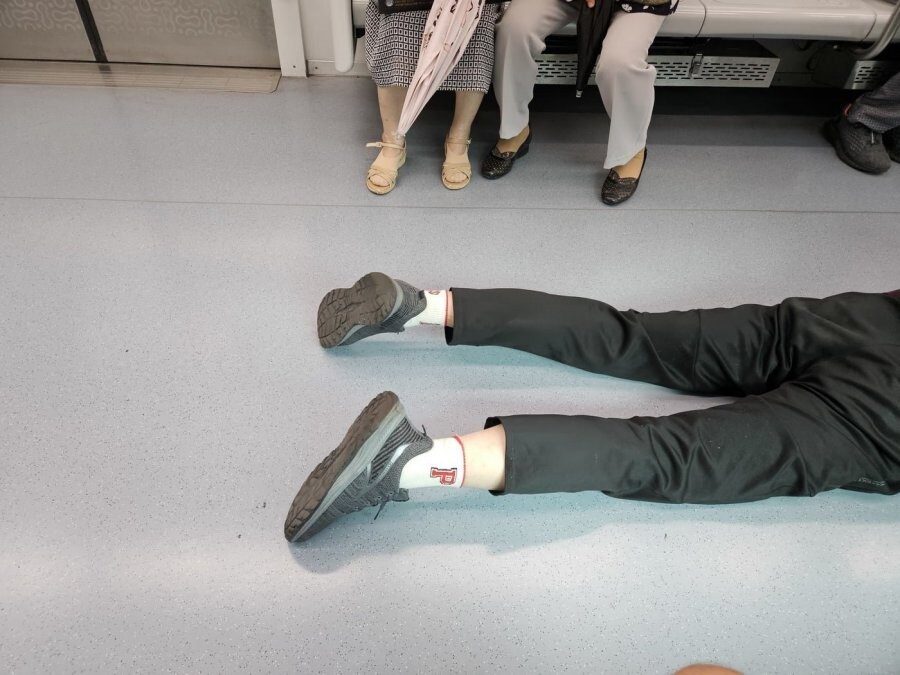 1호선 앵벌이 근황_1.jpg