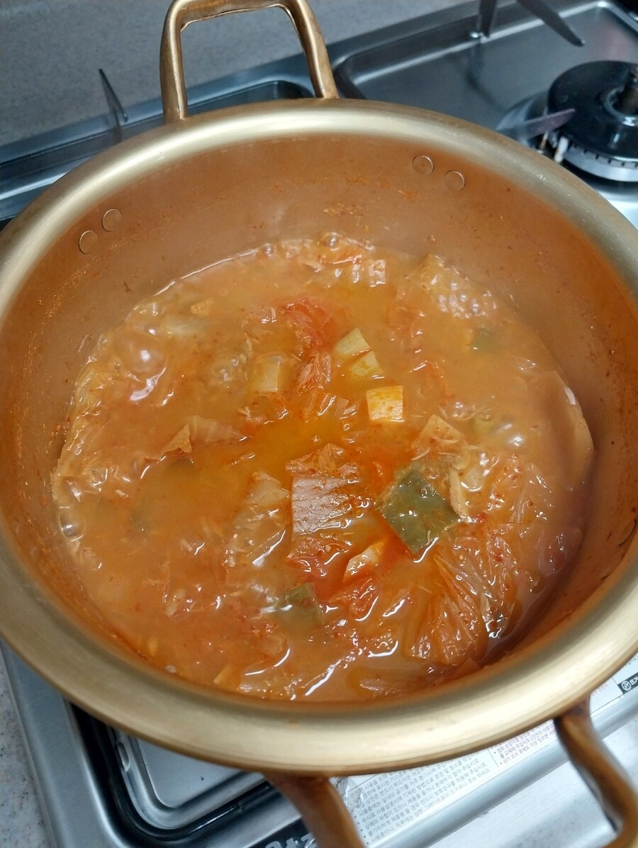집밥-참치김치찌개 백반_1.jpg