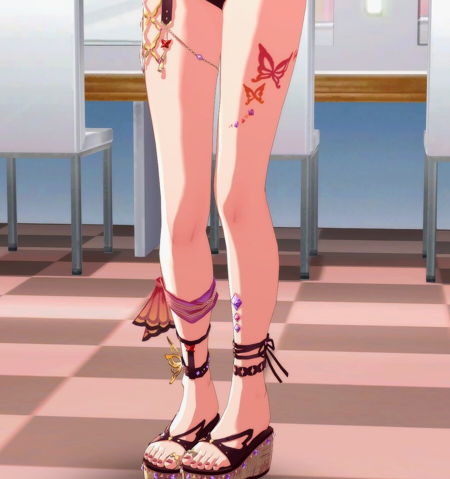 @) 나츠하 타투는 팔하고 다리네_1.png