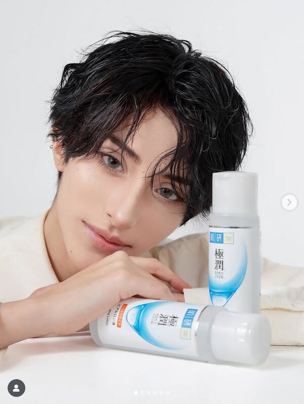 어느 평범한 하다라보 광고 남자모델_1.png