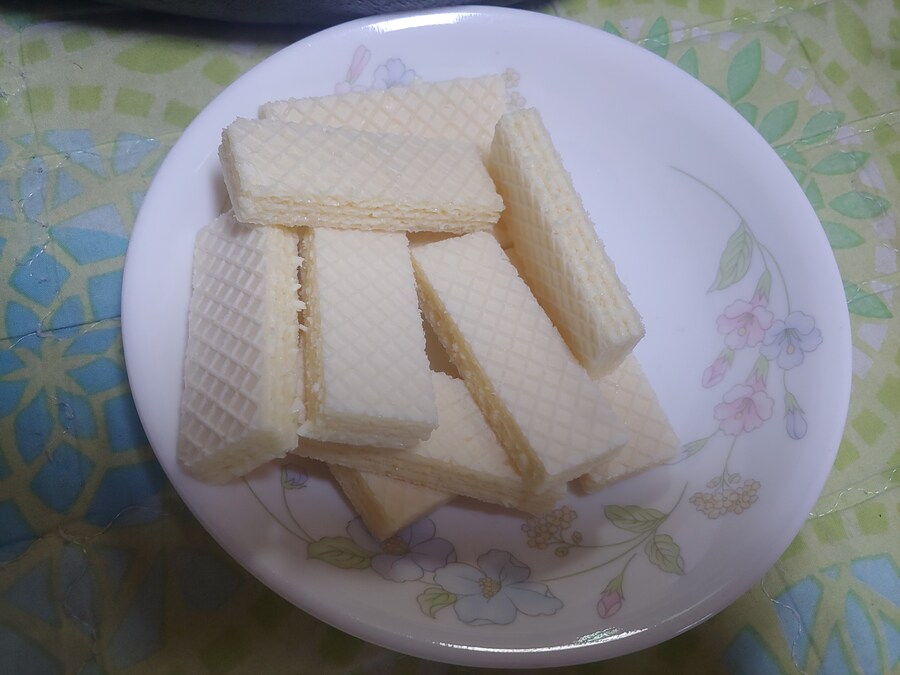 블루아카) 웨하스 4시에 새로 들어온댔는데_5.jpg