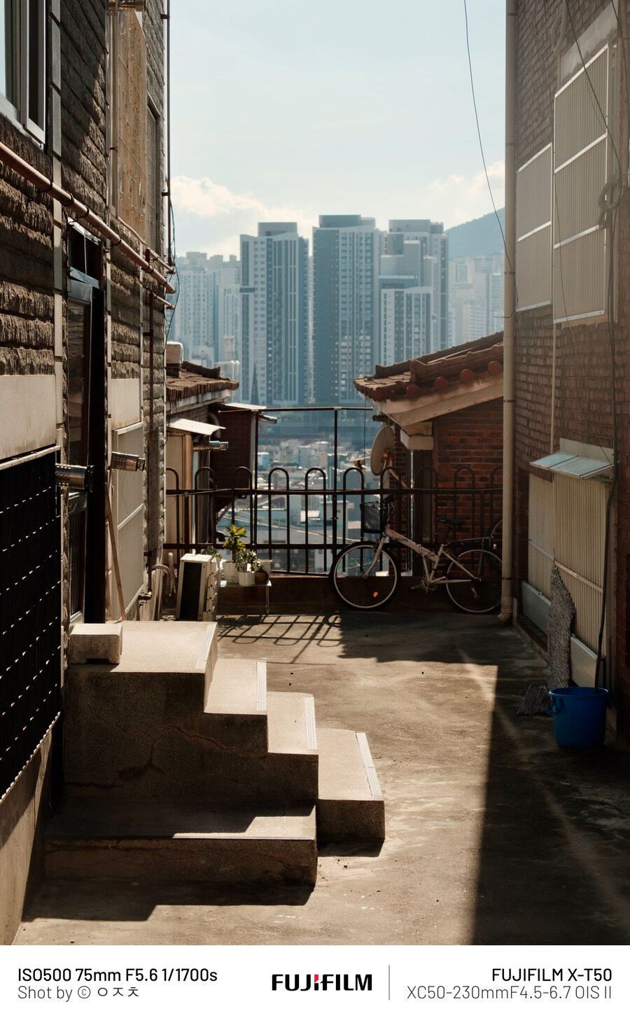 골목길 돌며 사진 찍기_18.jpg
