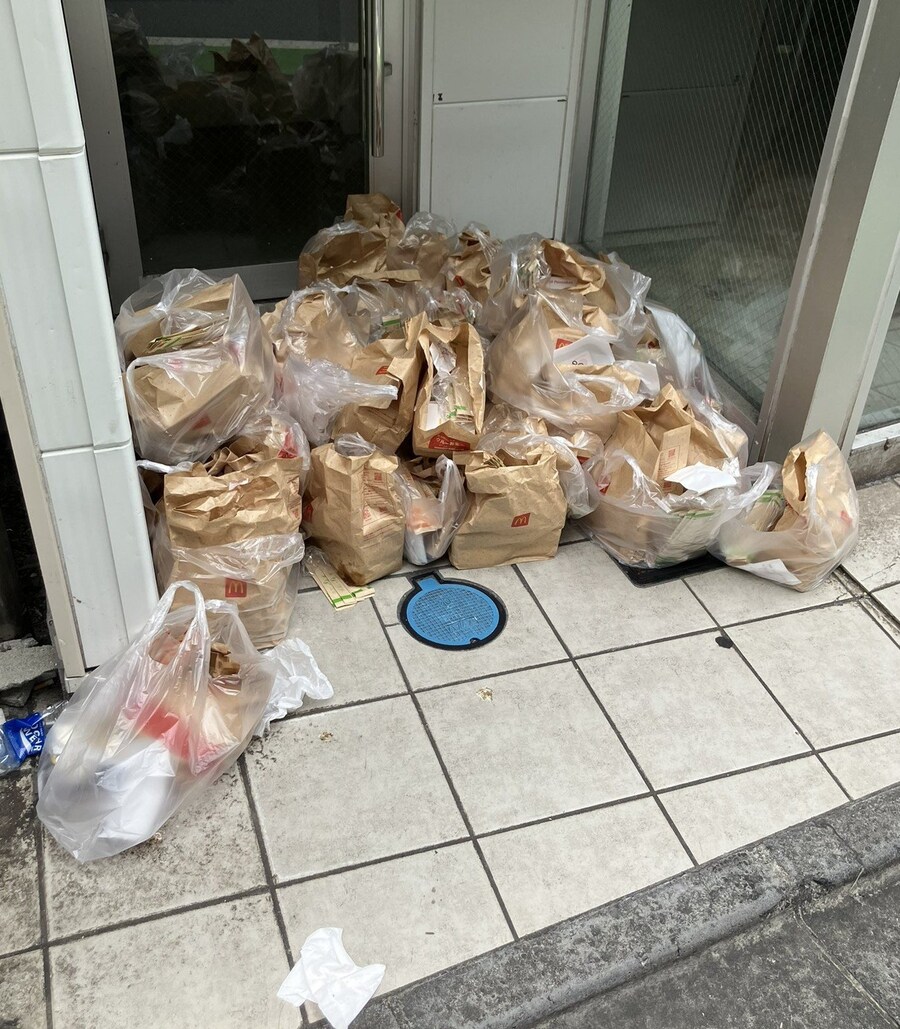 맥도날드 재팬이 원피스 해피밀 콜라보를 갑자기 취소한 이유_4.jpg