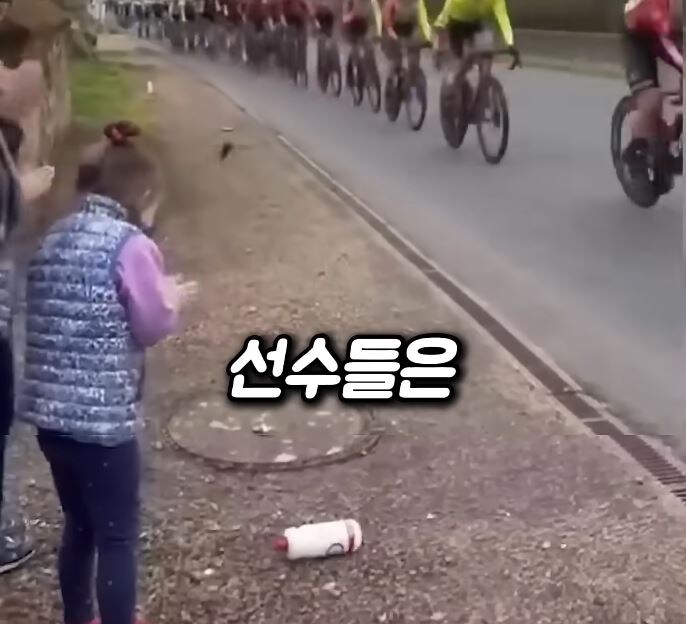 소녀팬:(오열) jpg._5.jpg