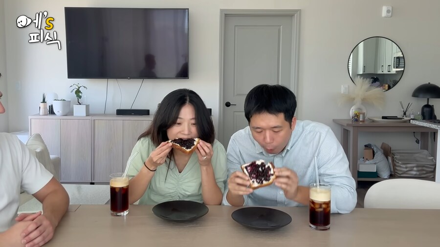 유튜브) 미국 친구들에게 전남친 토스트를 해준유튜버_21.png