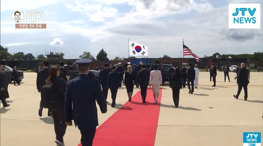 우리나라 최초로 미국에서 의전 패싱 당한 대통령_6.jpg