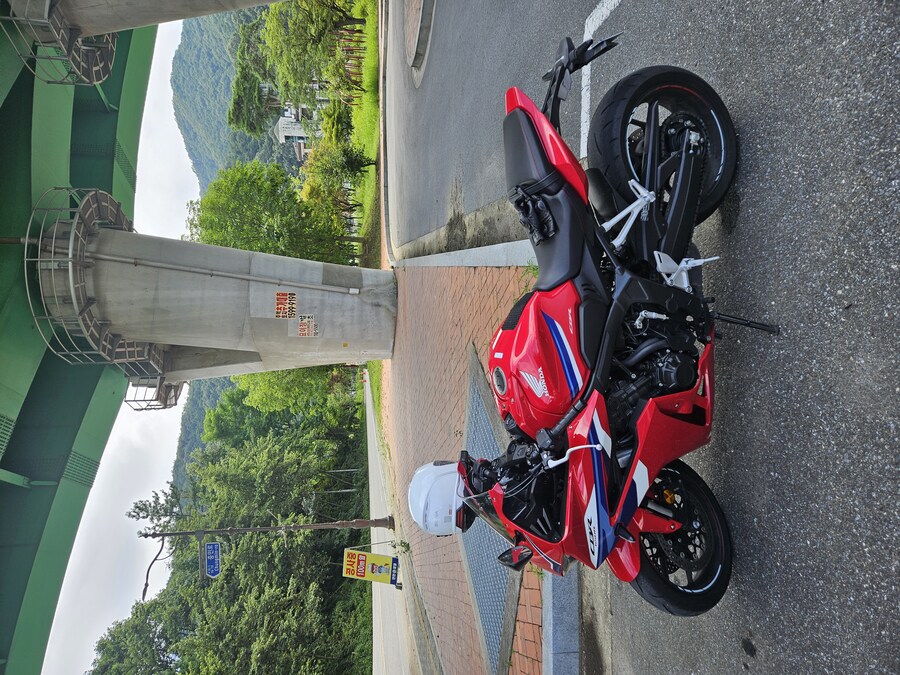 cbr650r e클 잘 타고 있어유_3.jpg