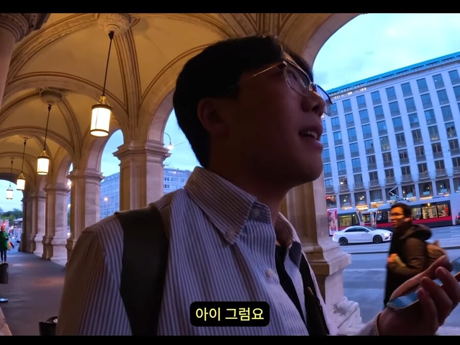 오페라에 청바지에 후드티를 입고가는건 예의 없는걸까?_7.png