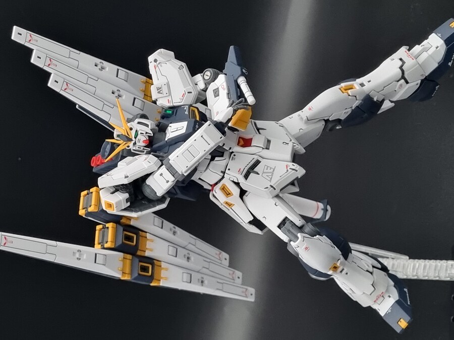 Rg 뉴 건담 더블핀판넬 완성_6.jpg