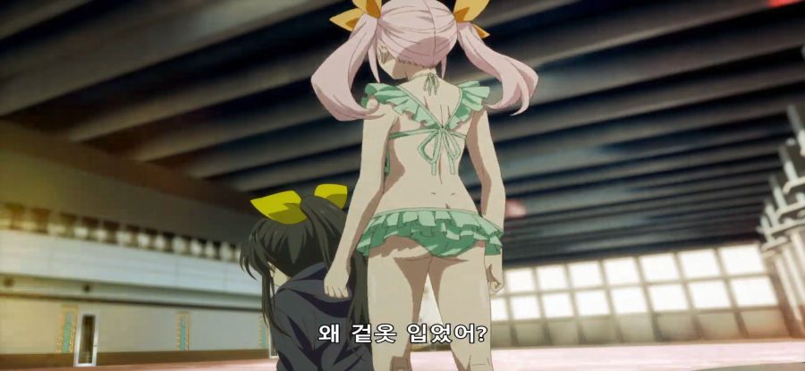 [모멘타리 릴리] 평화로운 수영장_11.jpg