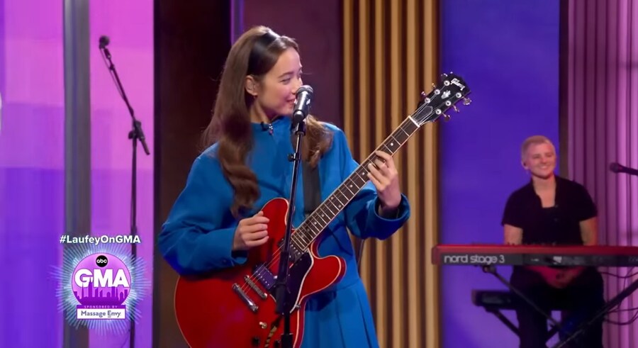 Laufey - From the Start - Live on GMA_1.jpg
