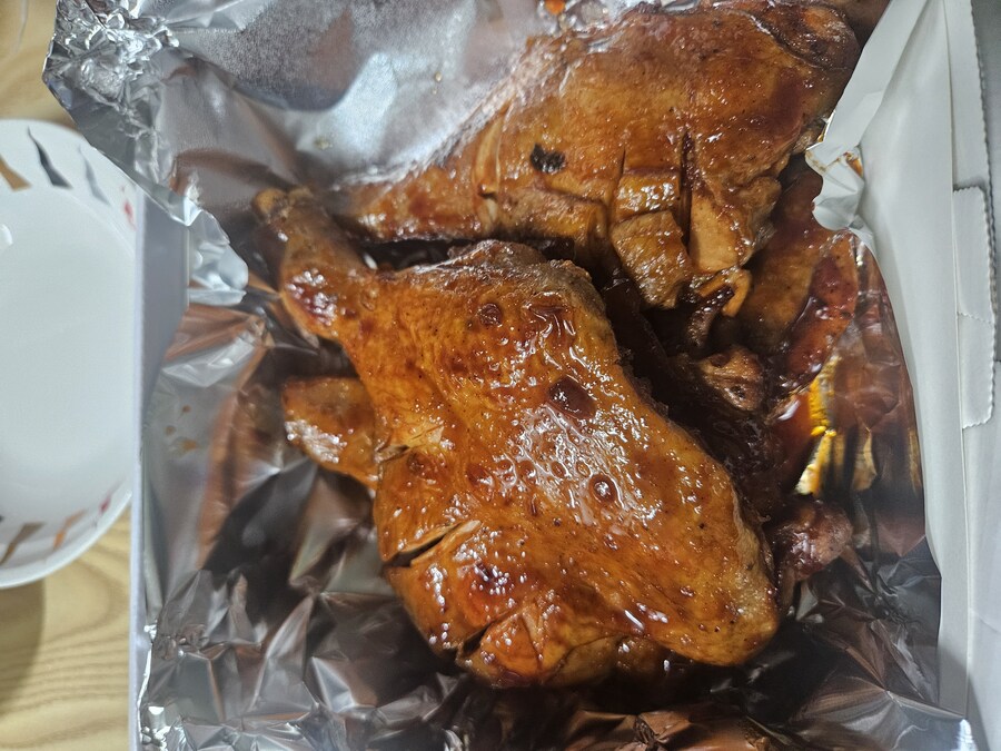 오랜만에 BBQ 자메이카 통다리 구이_2.jpg