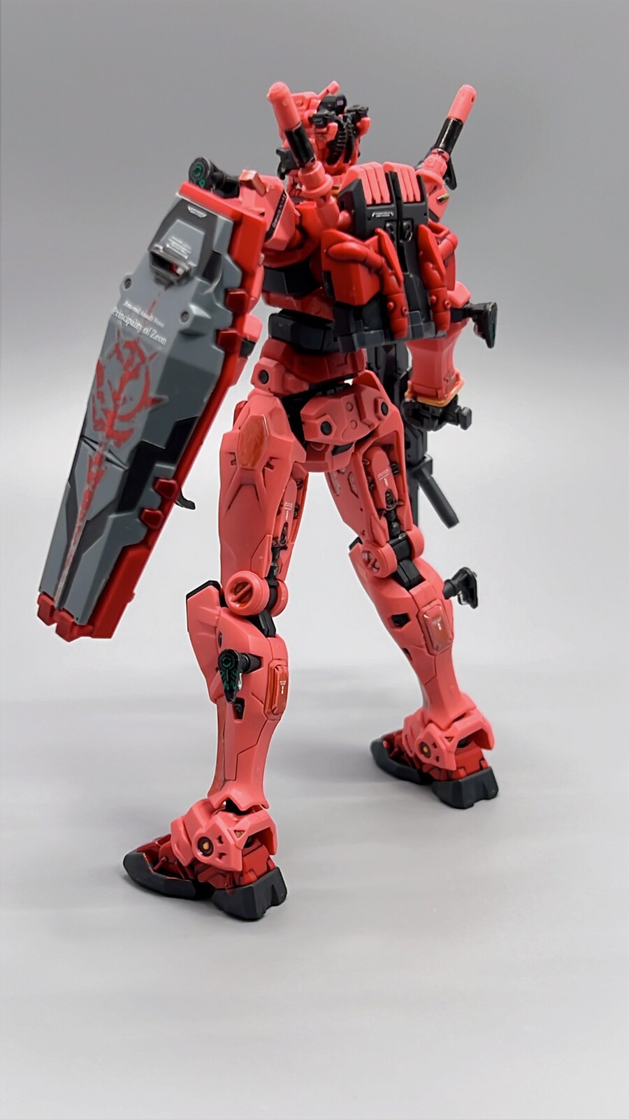 HG 붉은건담 조립해 봤습니다_1.jpg