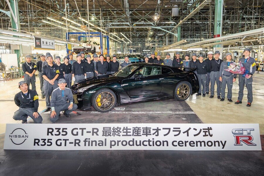 닛산이 GT-R 단종시킨 게 어찌보면 좀 씁쓸한 점이_1.jpg