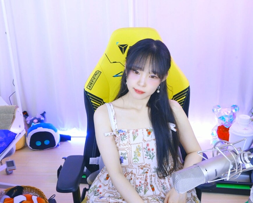 새봄TV] 리버스1999x어쌔신크리드 콜라보 광고+페리오드 서바이벌:마지막 시련_1.png