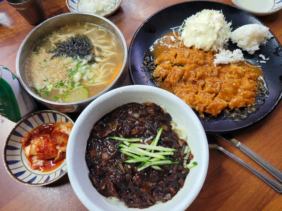 부산의 3000원 짜리 칼국수_4.jpg