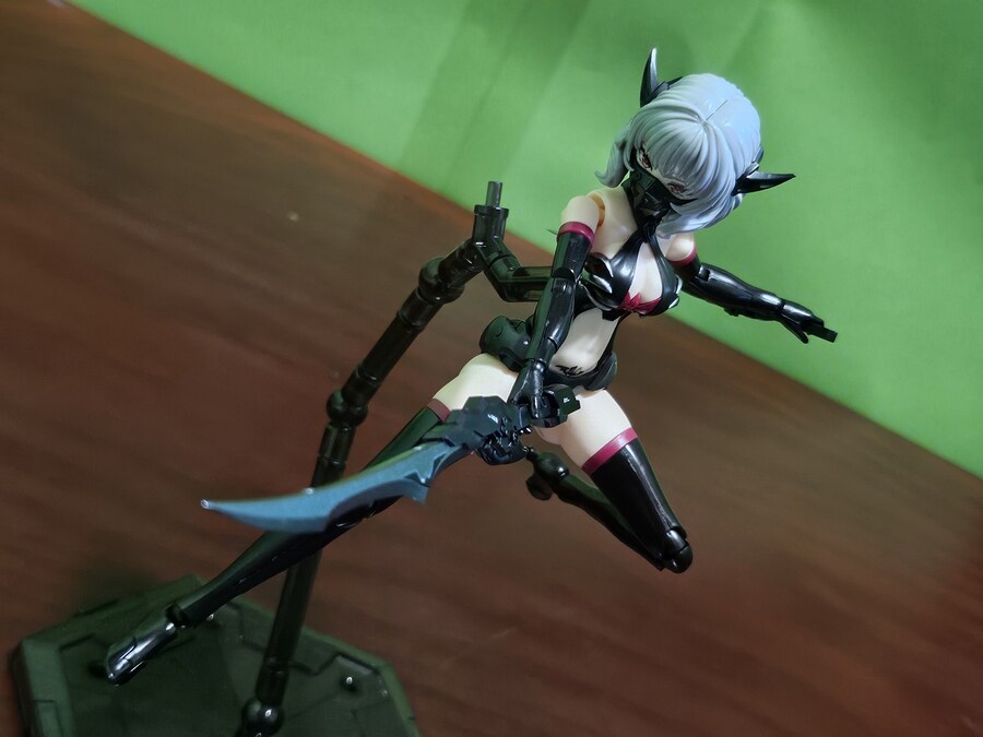 이스턴 모형 (A.T.K GIRLS) 어택걸 시리즈 엔드리스 나이트 카밀라 (1)_226.jpg