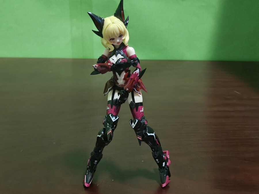 이스턴 모형 (A.T.K GIRLS) 어택걸 시리즈 엔드리스 나이트 카밀라 (2)_311.jpg