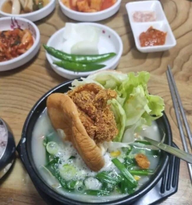 햄부기를 좋아하는 도로롱_3.jpg