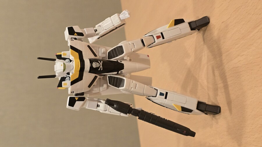 하이메탈R VF-1S 이치조 히카루기 슈퍼발키리입니다._2.jpg