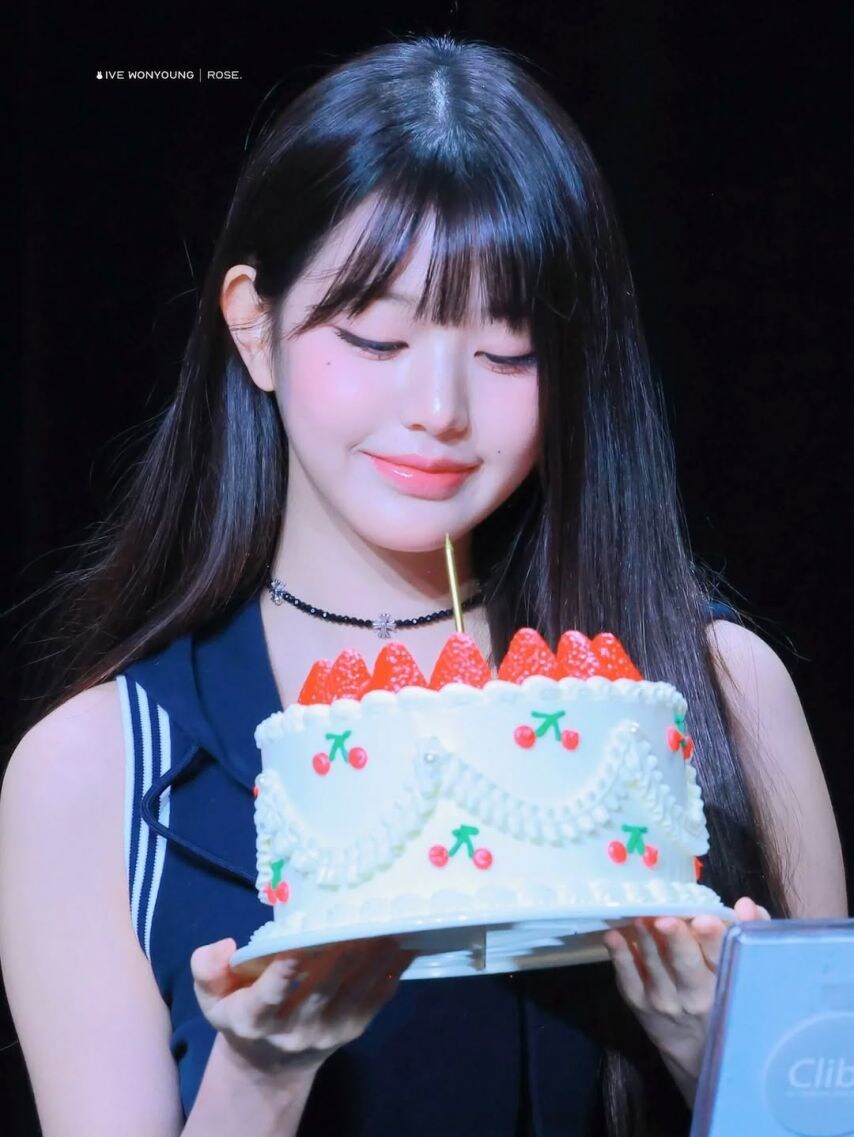 아이브 장원영_4.jpg