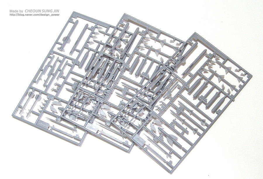 Aircraft Weapons V 프라모델_4.jpg