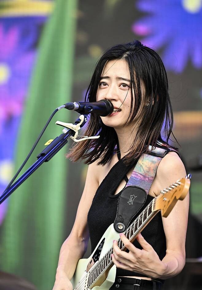 히츠지분가쿠, 지글거리며 쿵쾅거리는 '청춘의 얼터너티브'_3.jpg