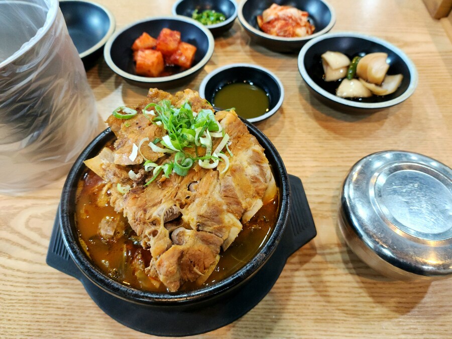 사람이 가장 배고파진다는 토요일 새벽_12.jpg