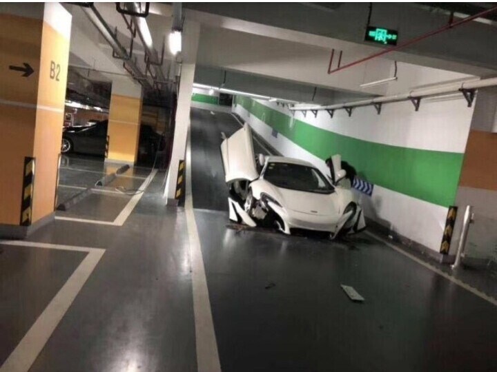 오토봇 집결하라!.jpg_1.jpg