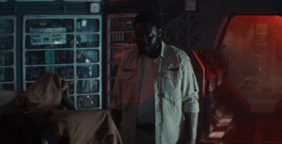 에일리언)스포) 동료를 버리는 어떤 냉혈한 악당의 이야기_31.jpg