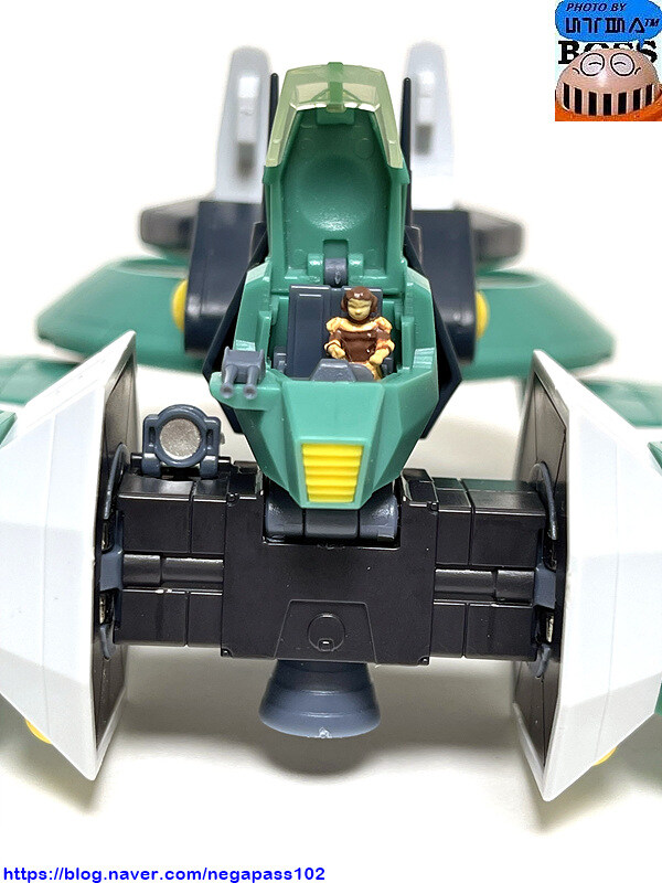 하이메탈R '워커 개리어'_10.jpg