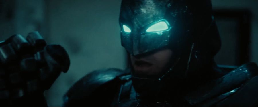 [배트맨]슈퍼맨에게 열심히 펀치를 날리는 브루스 웨인_6.jpg