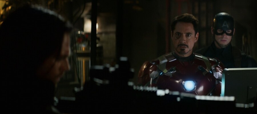 MCU) 최근 밝혀진 시빌워에서 버키가 사과 안 한 이유_3.jpg