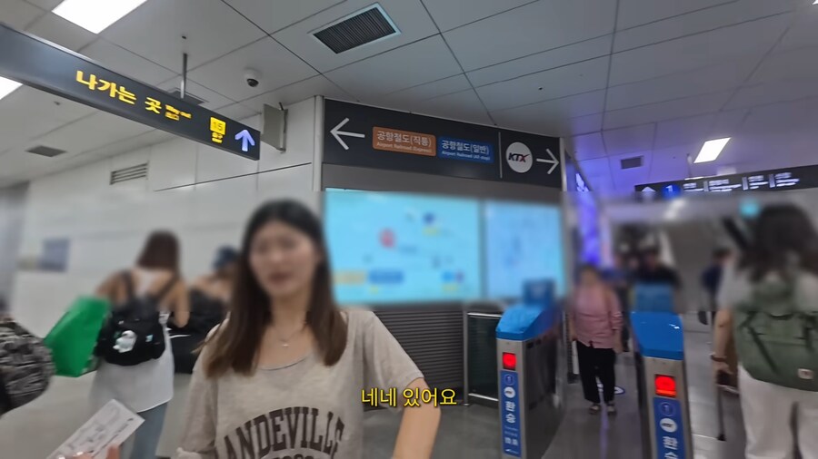 유튜브) 외국인만 보이면 무작정 말을 거는 유튜버_10.png