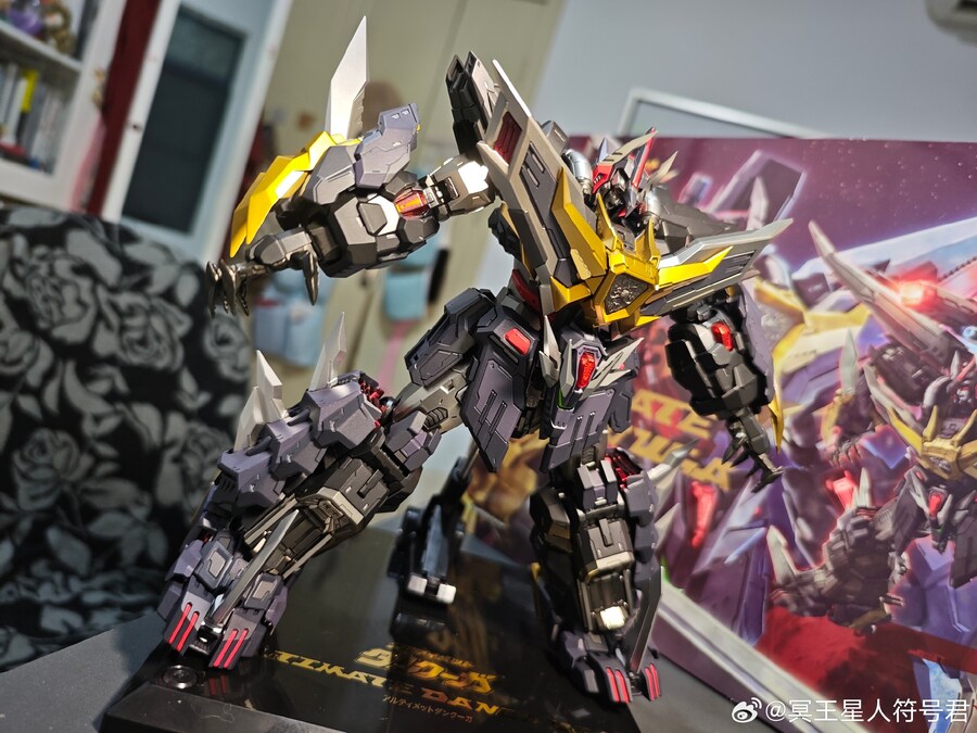 [CCS토이즈] 얼티밋 단쿠가 디테일 리뷰 및 실제품 포징_25.jpg