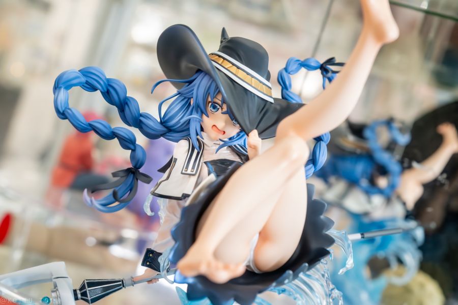 [메가 하우스] Lucrea 무직전생 - 록시 전시 사진_5.jpg