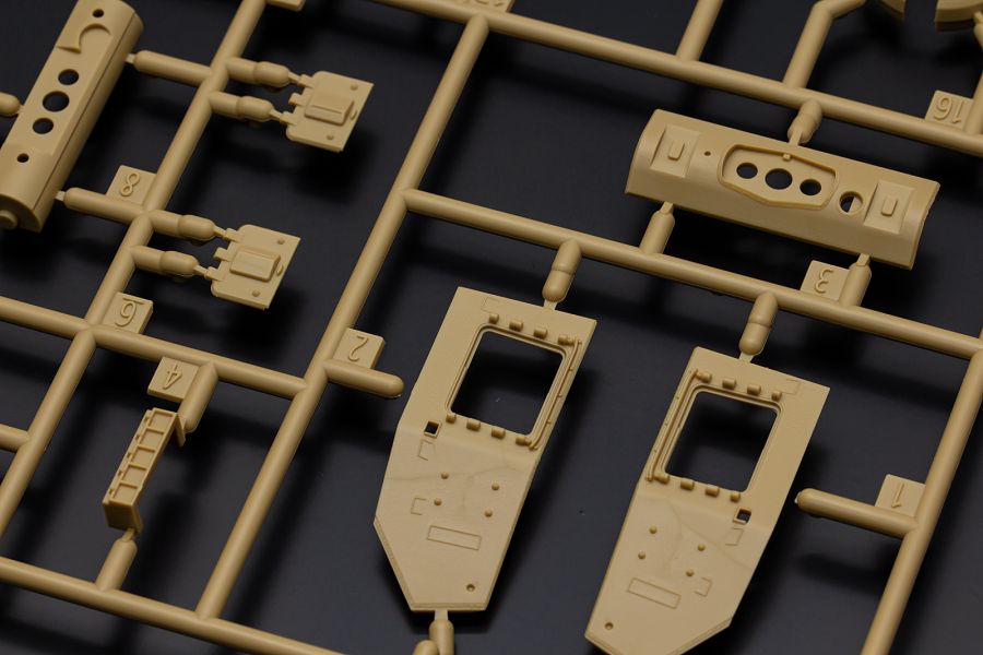 [아카데미 과학] 1/35 독일 3호전차 N형 아프리카 군단 런너 사진_16.png