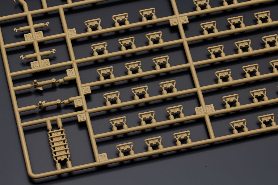 [아카데미 과학] 1/35 독일 3호전차 N형 아프리카 군단 런너 사진_38.png